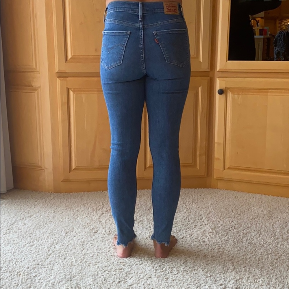 Levi 720 - High Rise Super Skinny Jeans - Picture 11 of 11